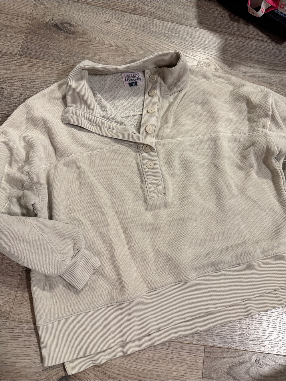 American Eagle sweater